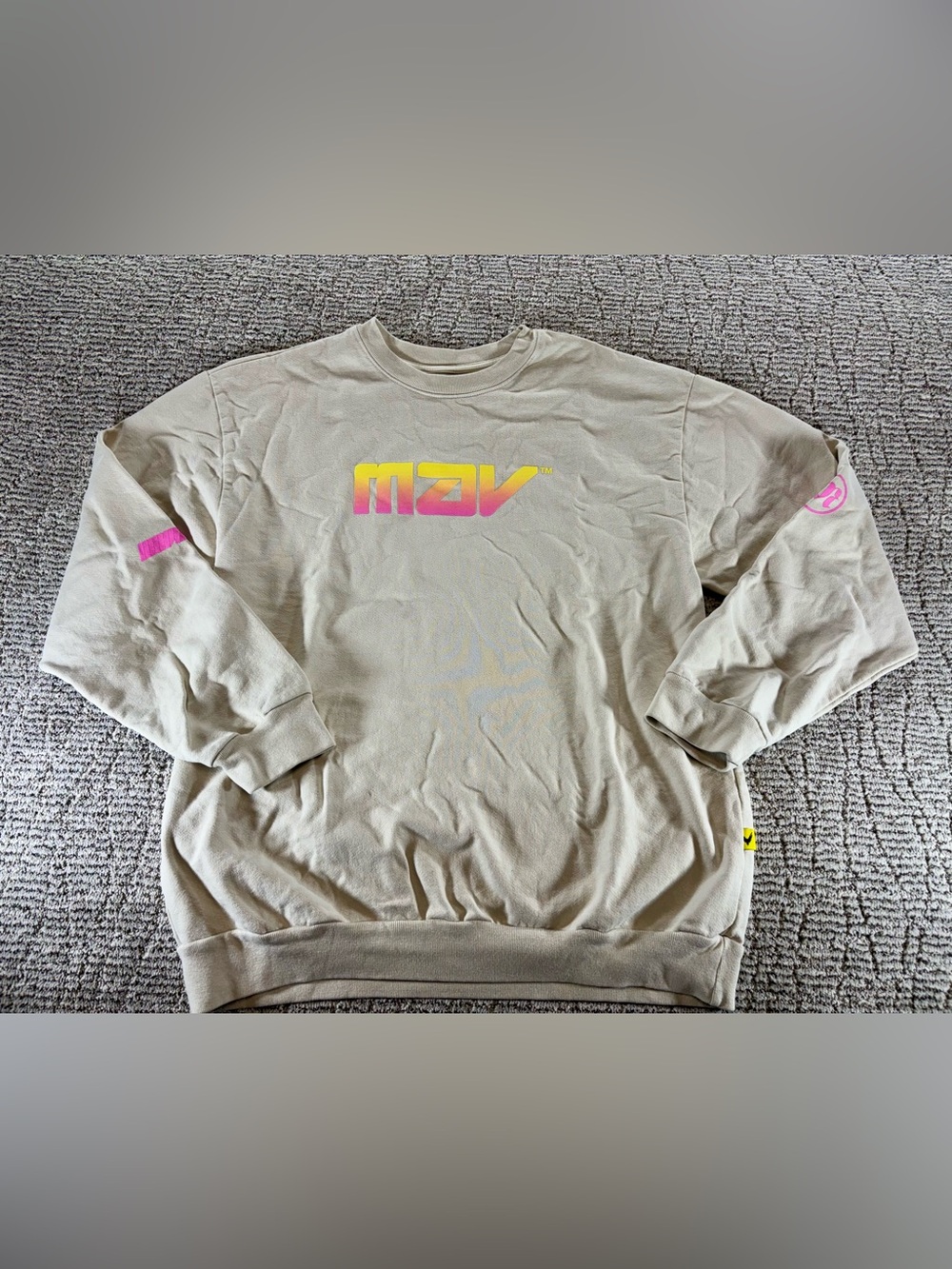 NEW Maverick Clothing Large Logan Paul Mav V2 “Bone” Crewneck‎ Sweatshirt